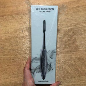 Artis Makeup Brush Linear 6 Brush